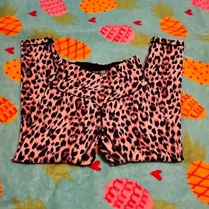 NWOT Victoria Secret cheetah print leggings, crossover waist size 6